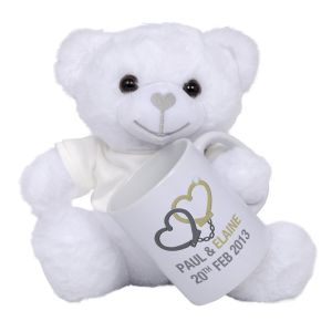 White Bear & Personalised Mug. We have combined our high-quality bear with an 11oz ceramic mug, to make the perfect gift set. With the addition of your personalised message on both Ted’s T-Shirt and ceramic mug,  it will be a truly unique gift.